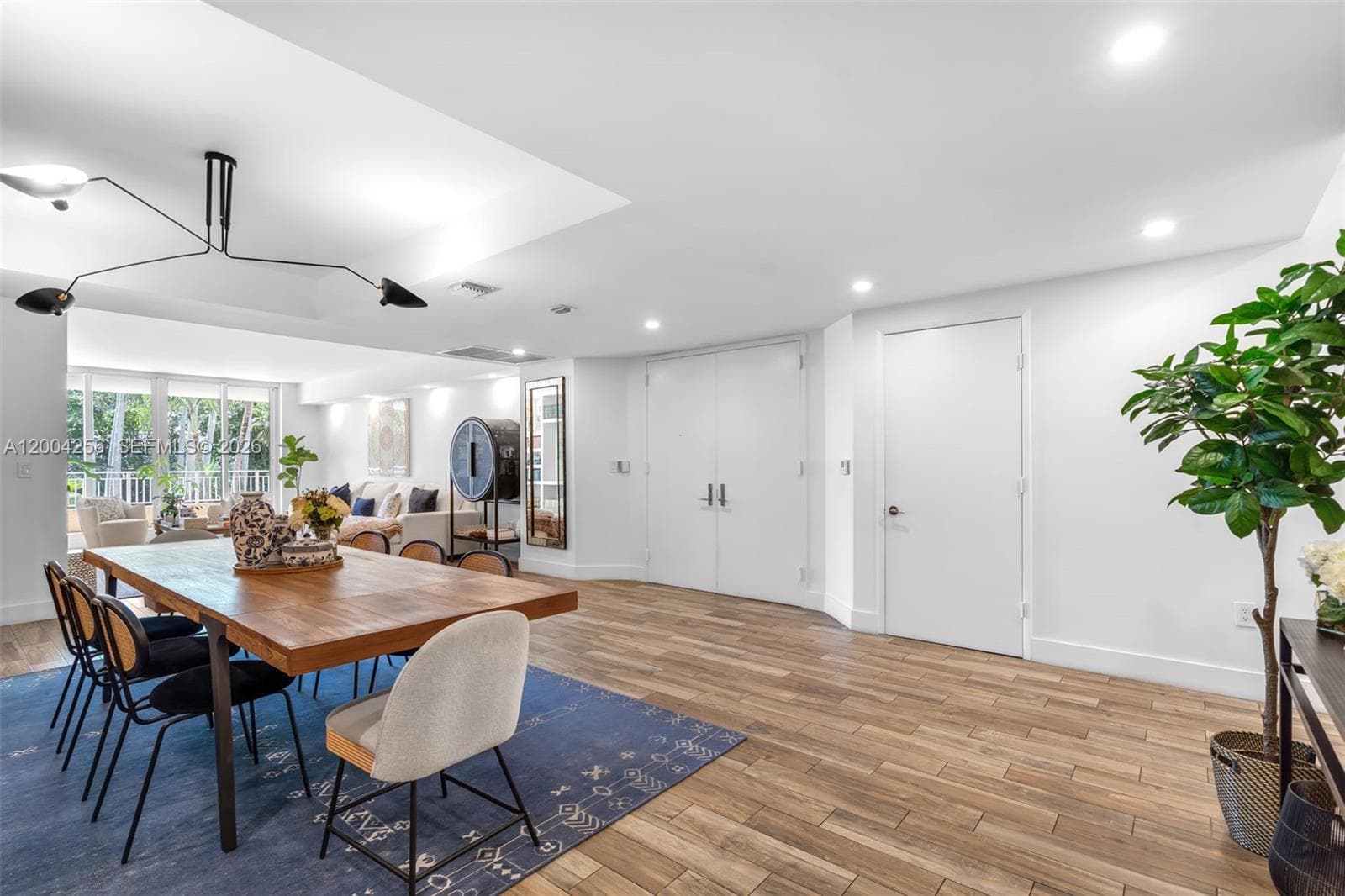 791 Crandon Blvd 302 photo 5