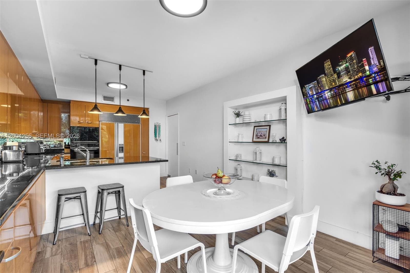 791 Crandon Blvd 302 photo 14