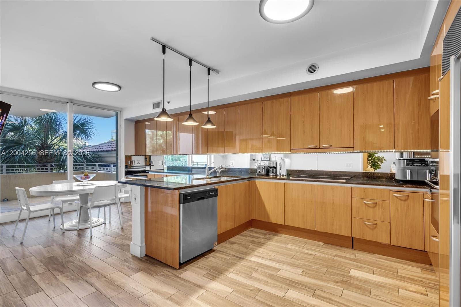 791 Crandon Blvd 302 photo 11