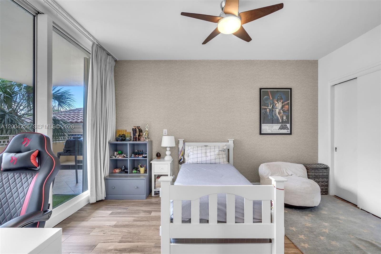 791 Crandon Blvd 302 photo 25