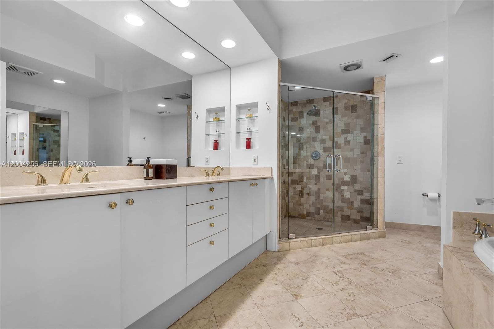 791 Crandon Blvd 302 photo 21