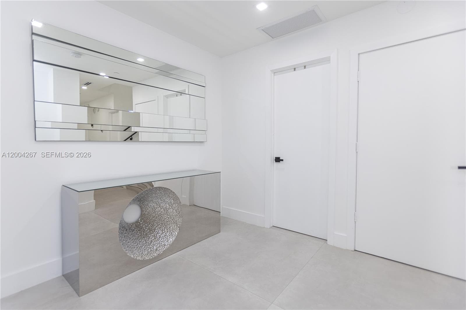 20191 Country Club Dr TH9 photo 23