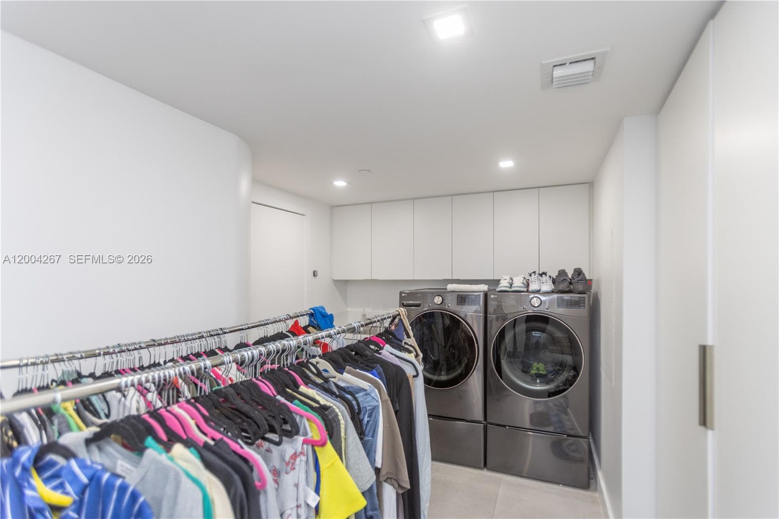 20191 Country Club Dr TH9 photo 16