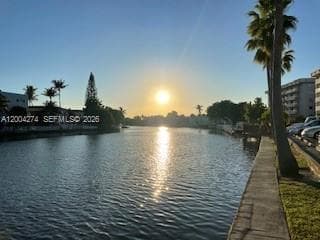 80 Shore Dr 505 photo 12