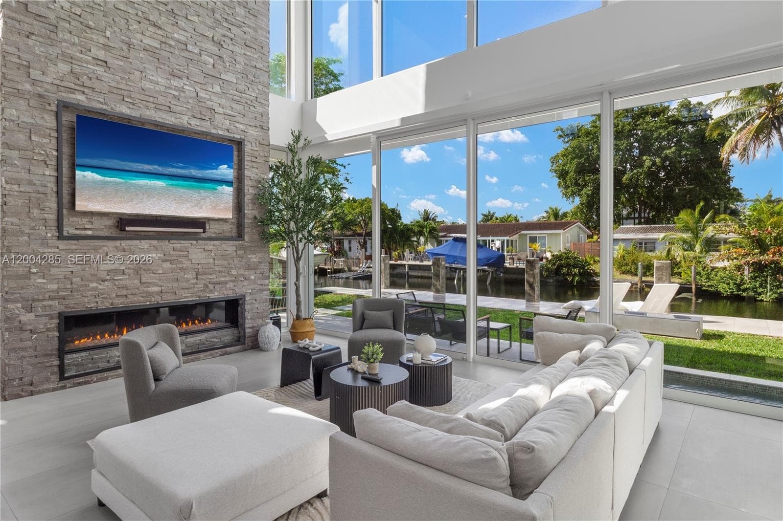 2217 17th Ter photo 1