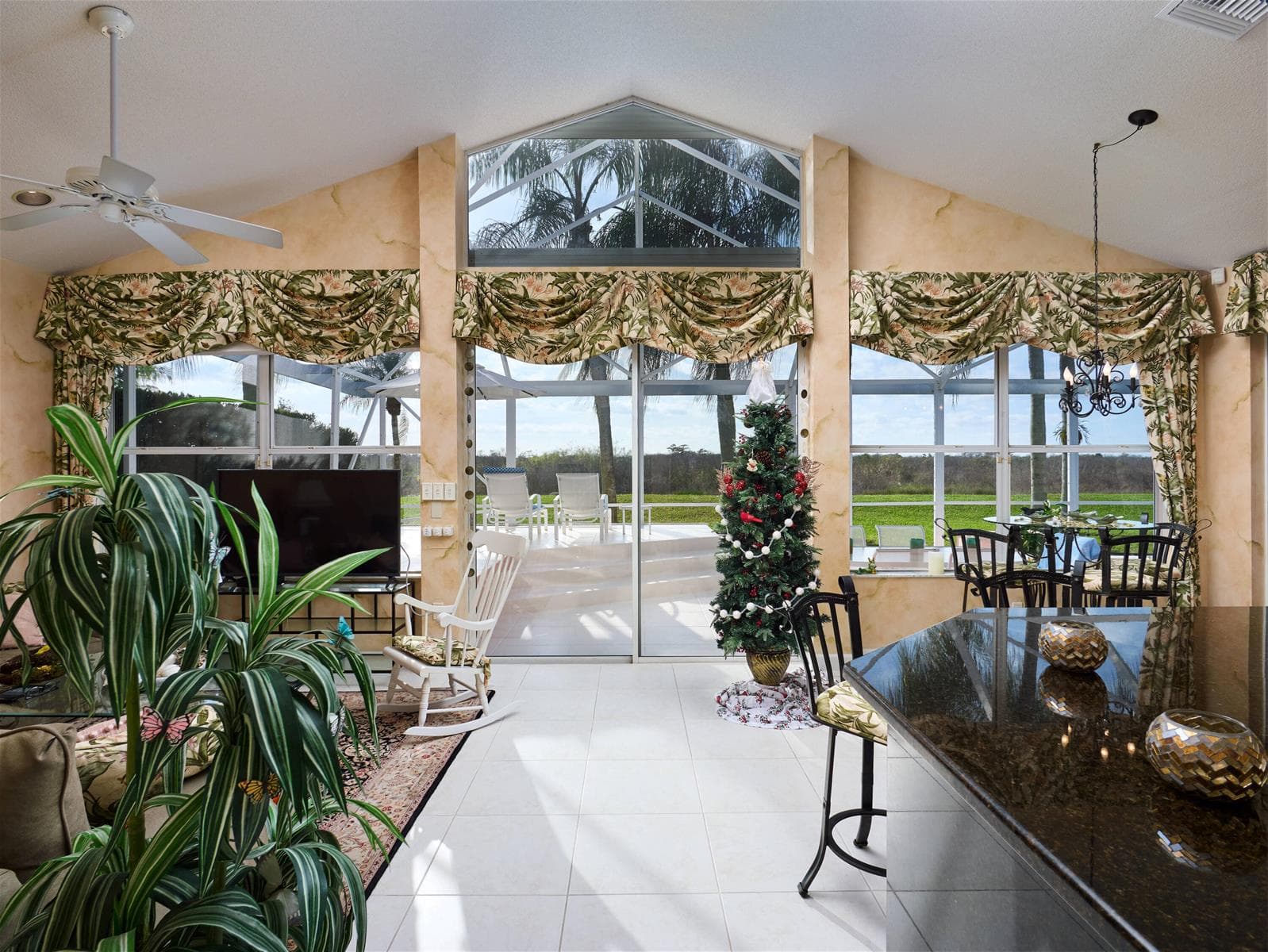 70 Cayman Place photo 5