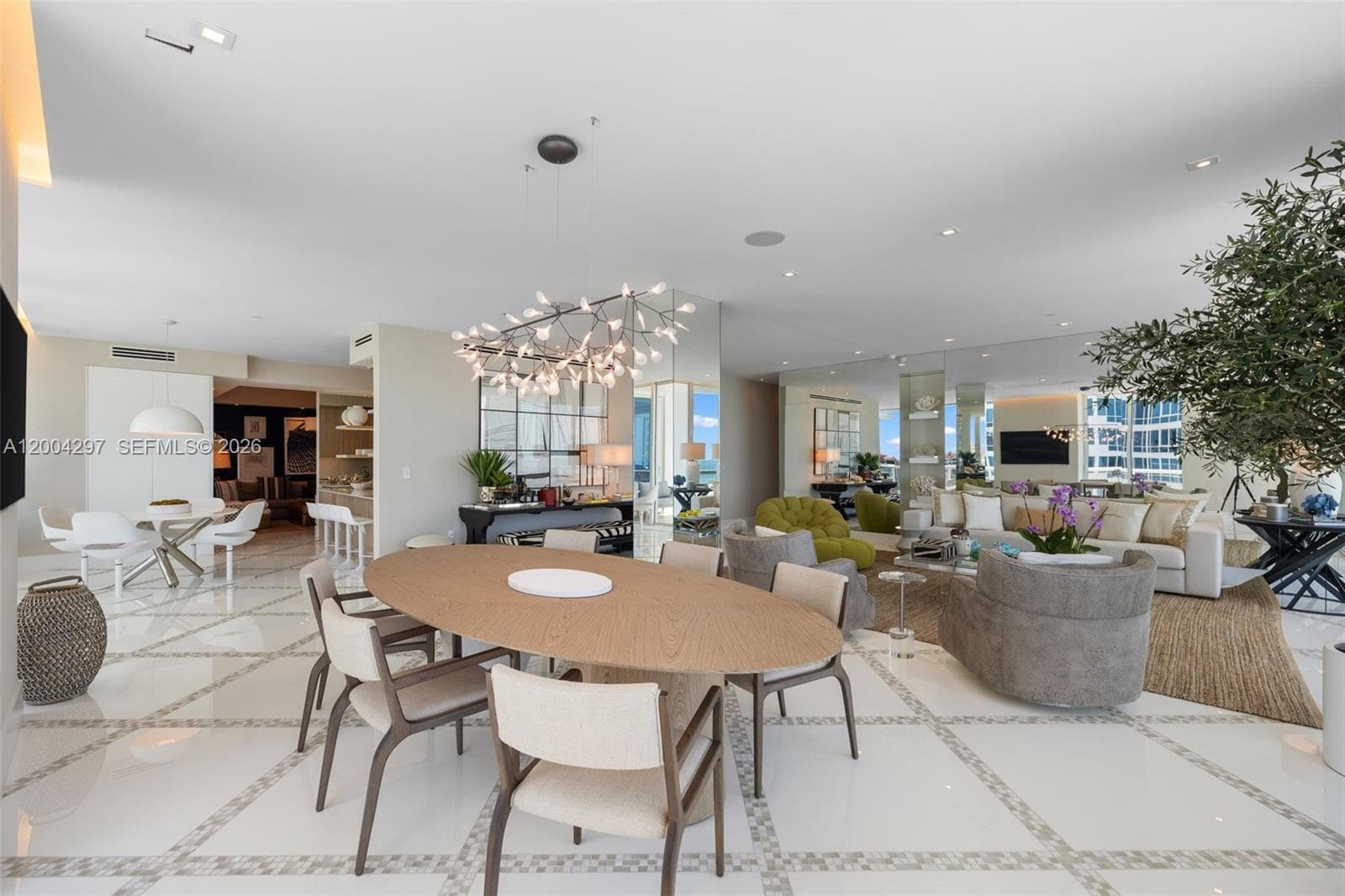 50 Pointe Dr 1502/03 photo 7