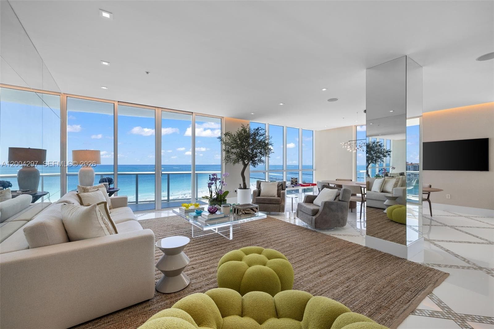 50 Pointe Dr 1502/03 photo 3