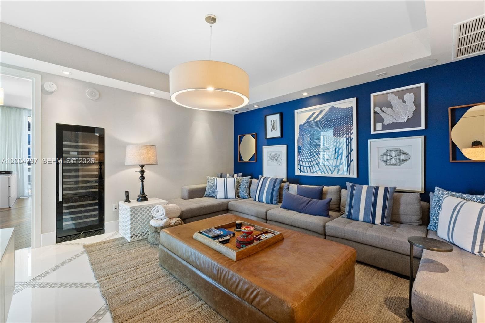 50 Pointe Dr 1502/03 photo 18