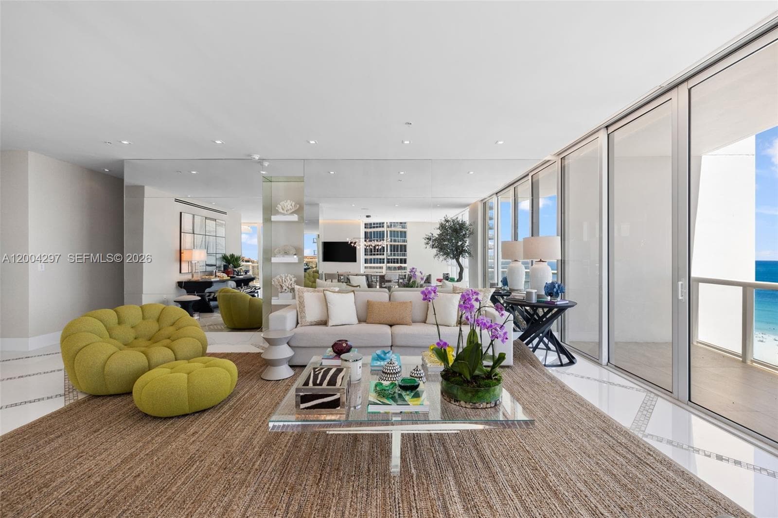 50 Pointe Dr 1502/03 photo 4