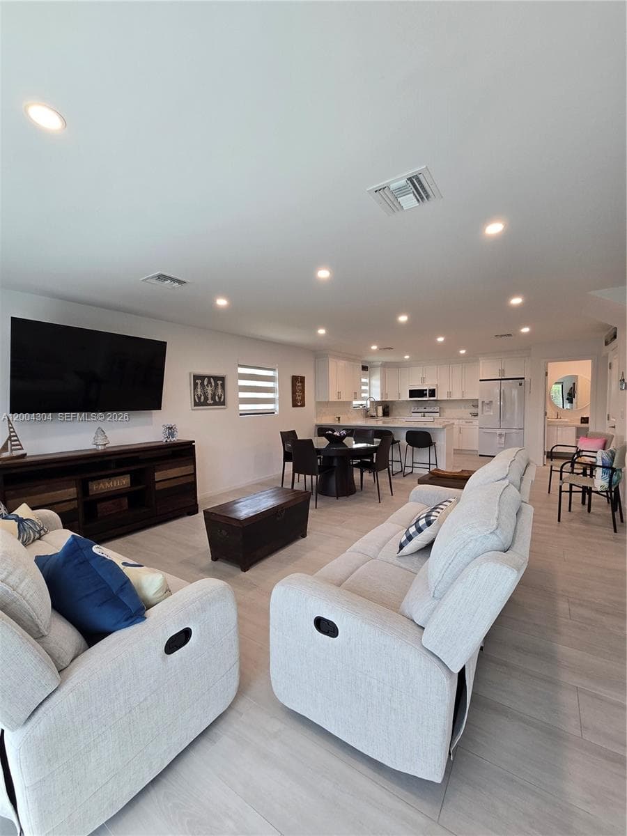 94825 Overseas Hwy #187 photo 3