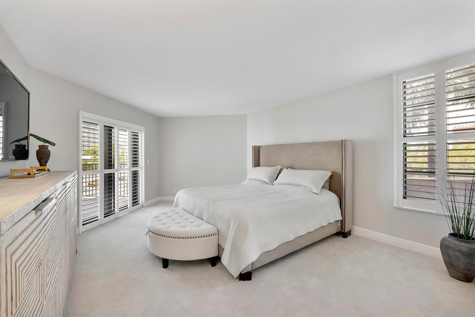 501 N Riverside Drive 203 photo 14