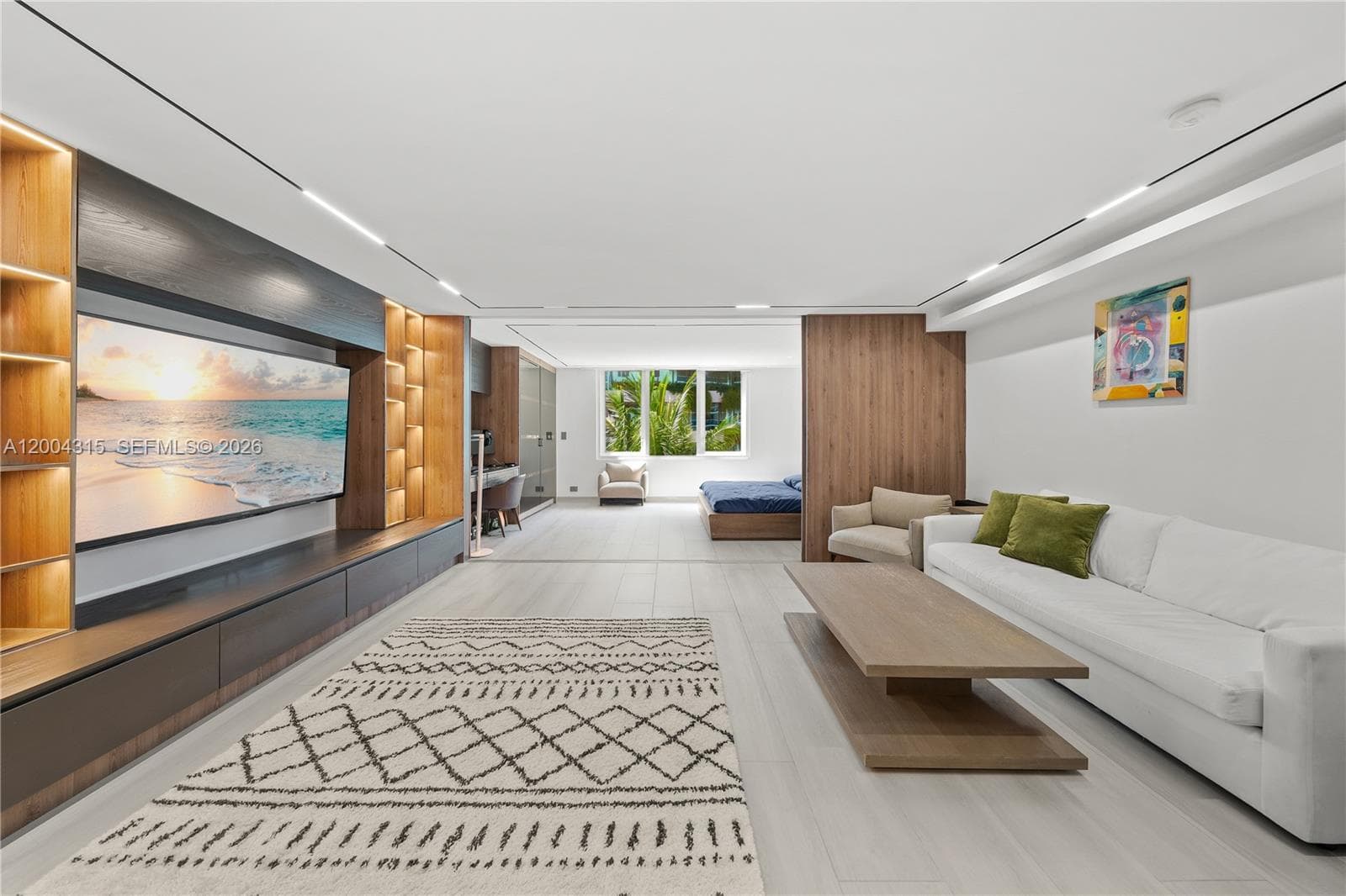 2301 Collins Ave 432 photo 3