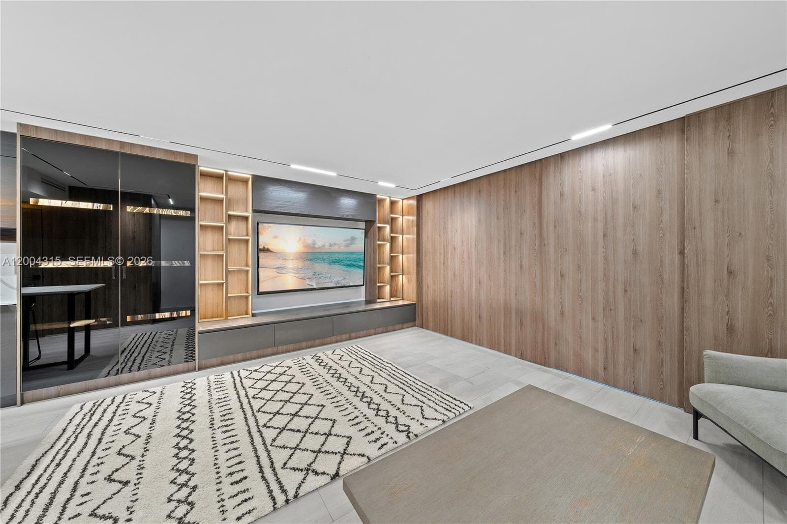 2301 Collins Ave 432 photo 8