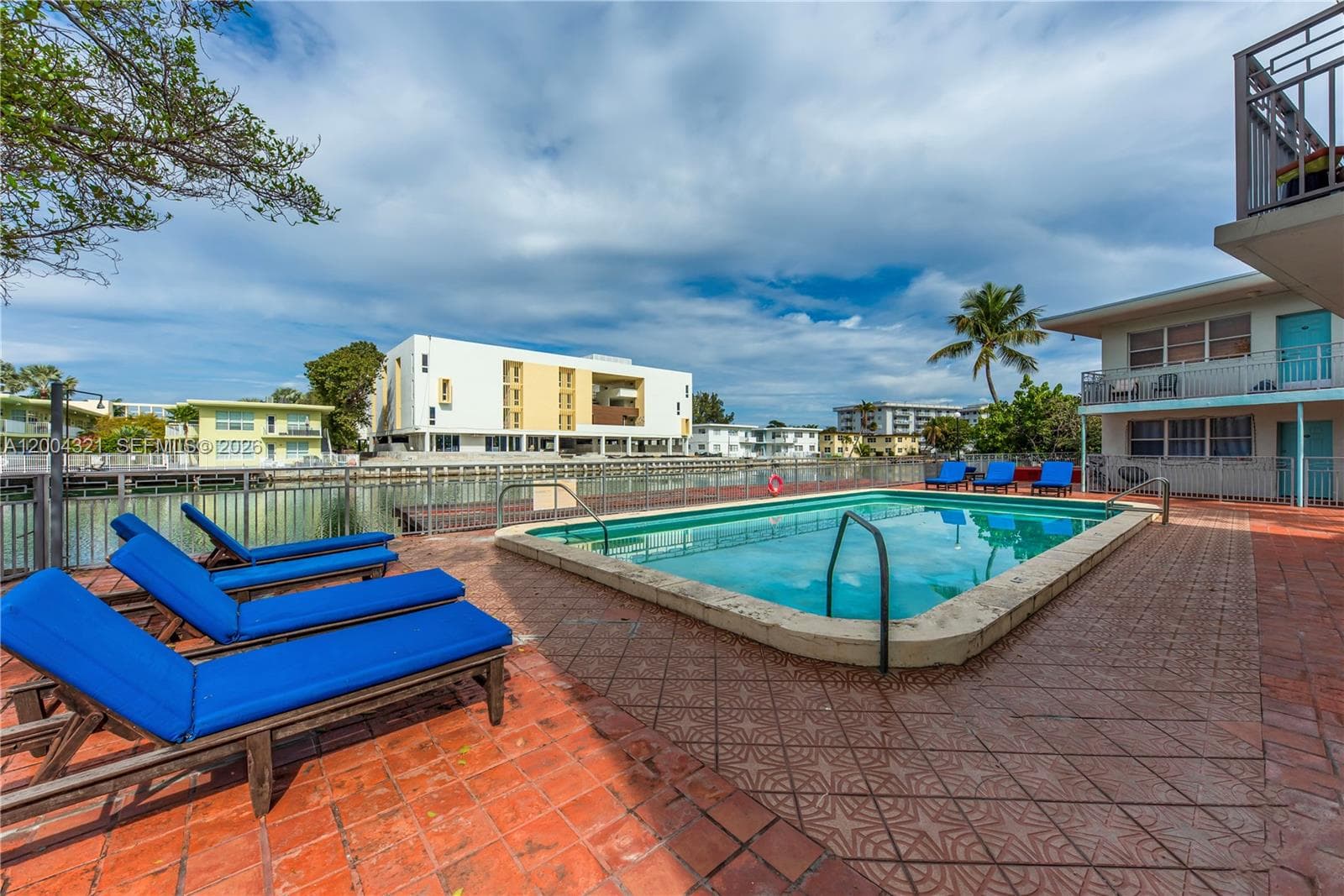 1255 Marseille Dr 25 photo 20