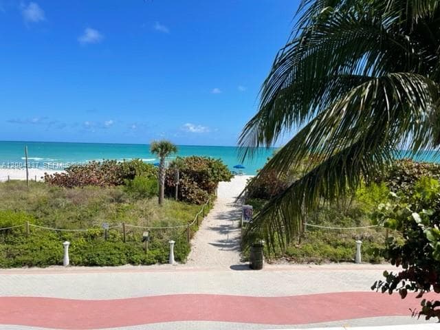 5555 Collins Ave 7Z photo 10