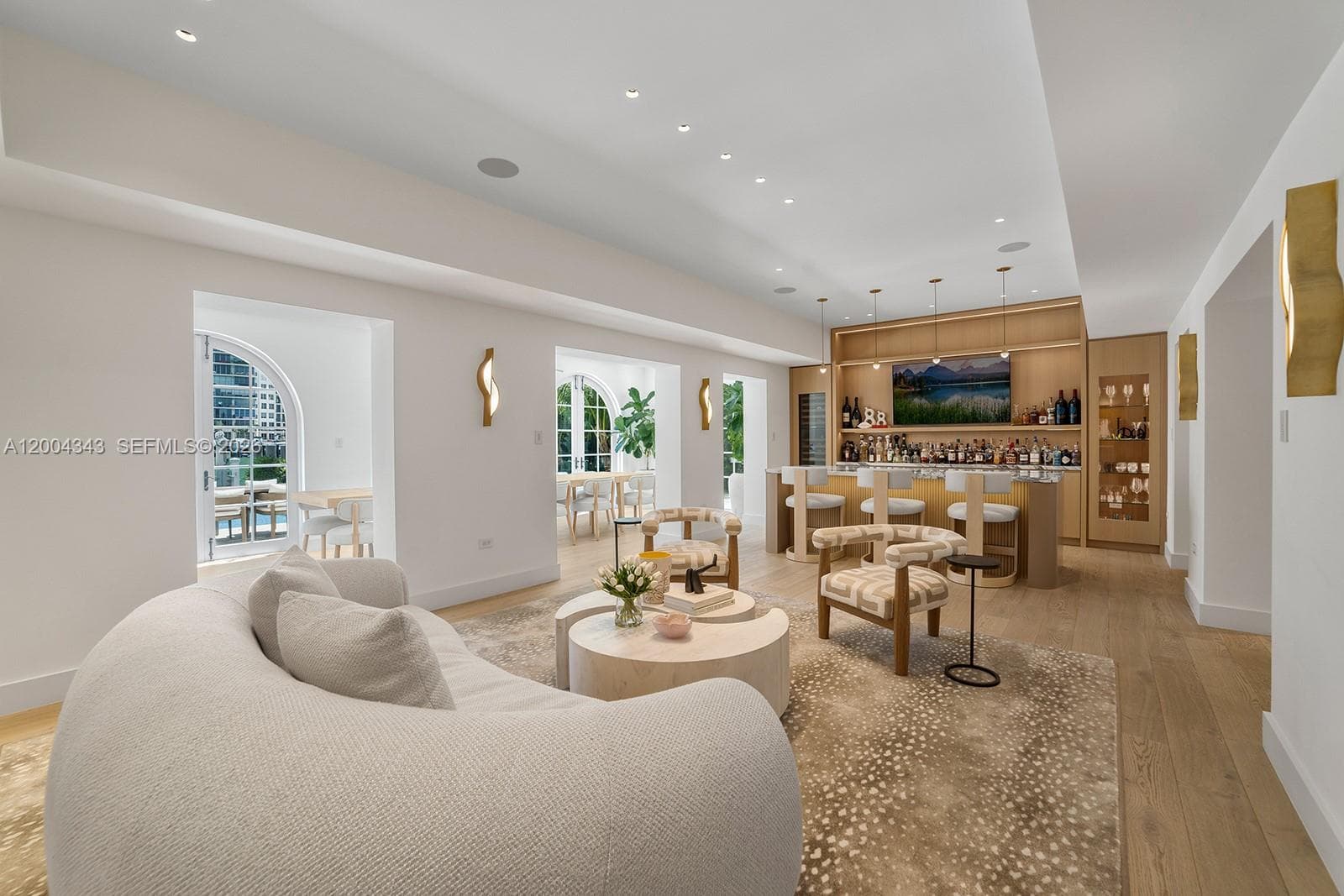 5763 Pine Tree Dr photo 6