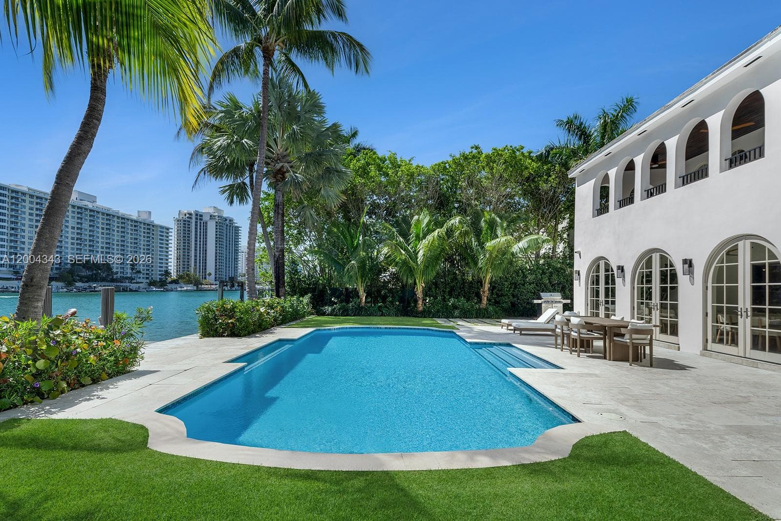 5763 Pine Tree Dr photo 20