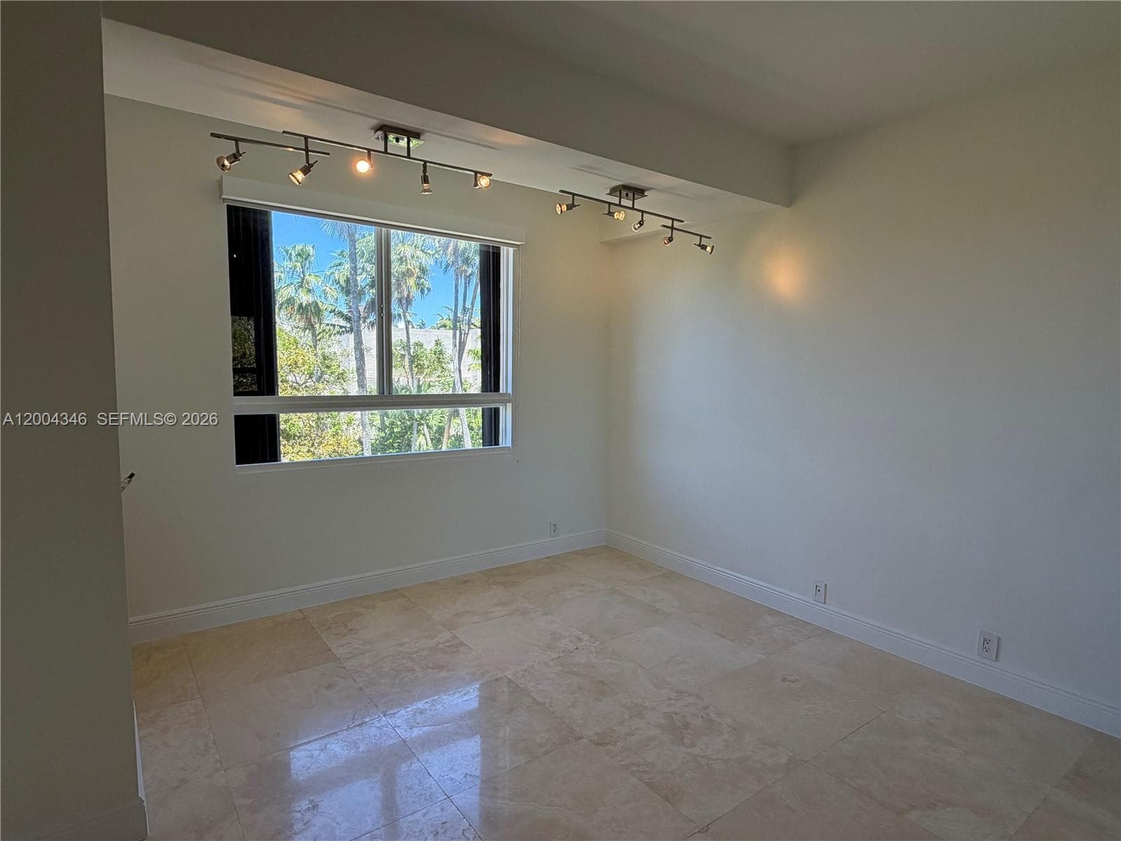 151 Crandon Blvd 444 photo 16