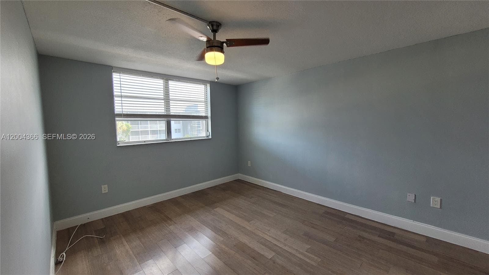 3600 170th St 302 photo 6