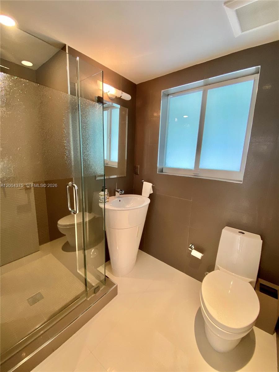 265 Shore Dr photo 24