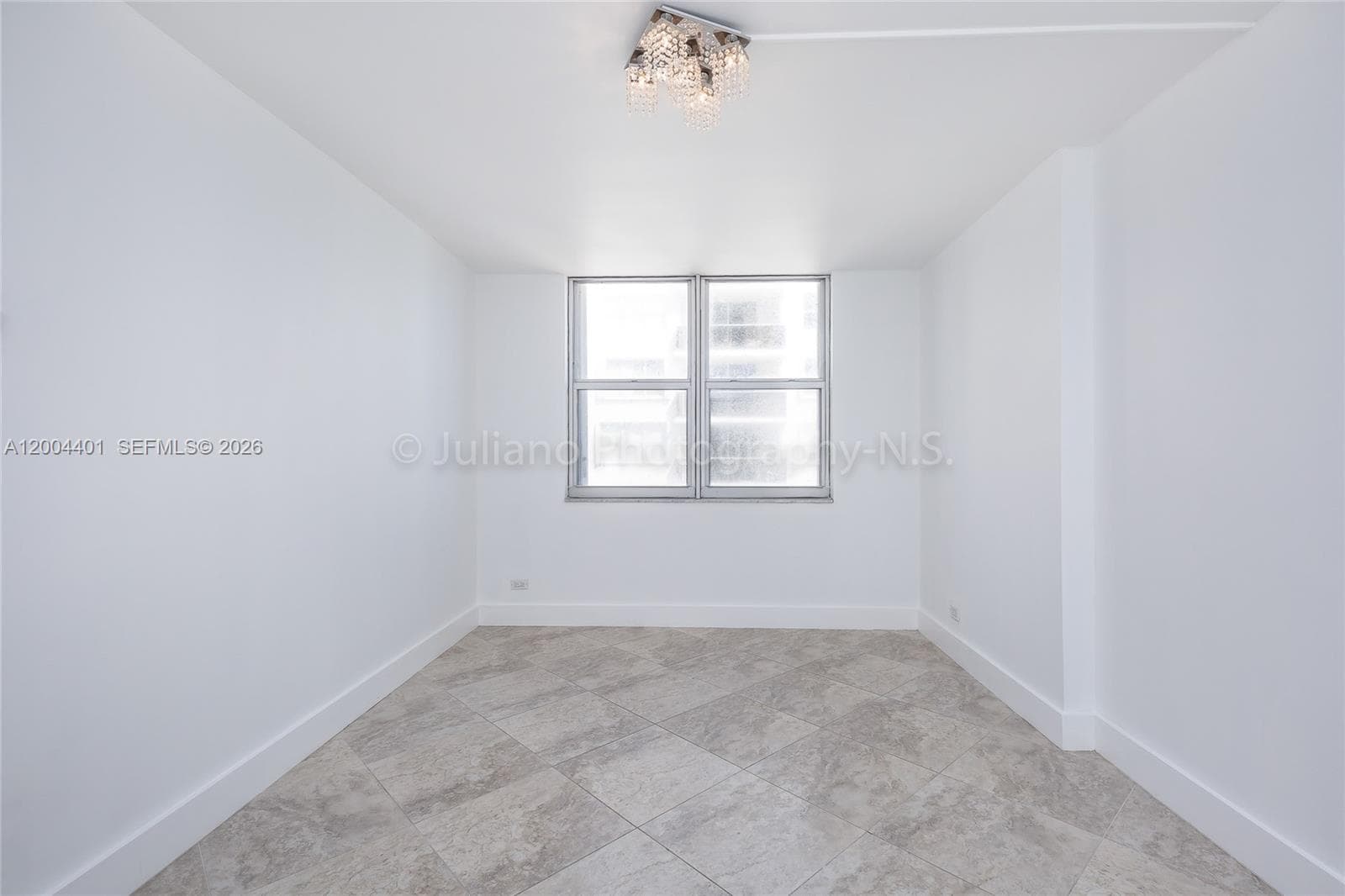 6039 Collins Ave 1415 photo 23