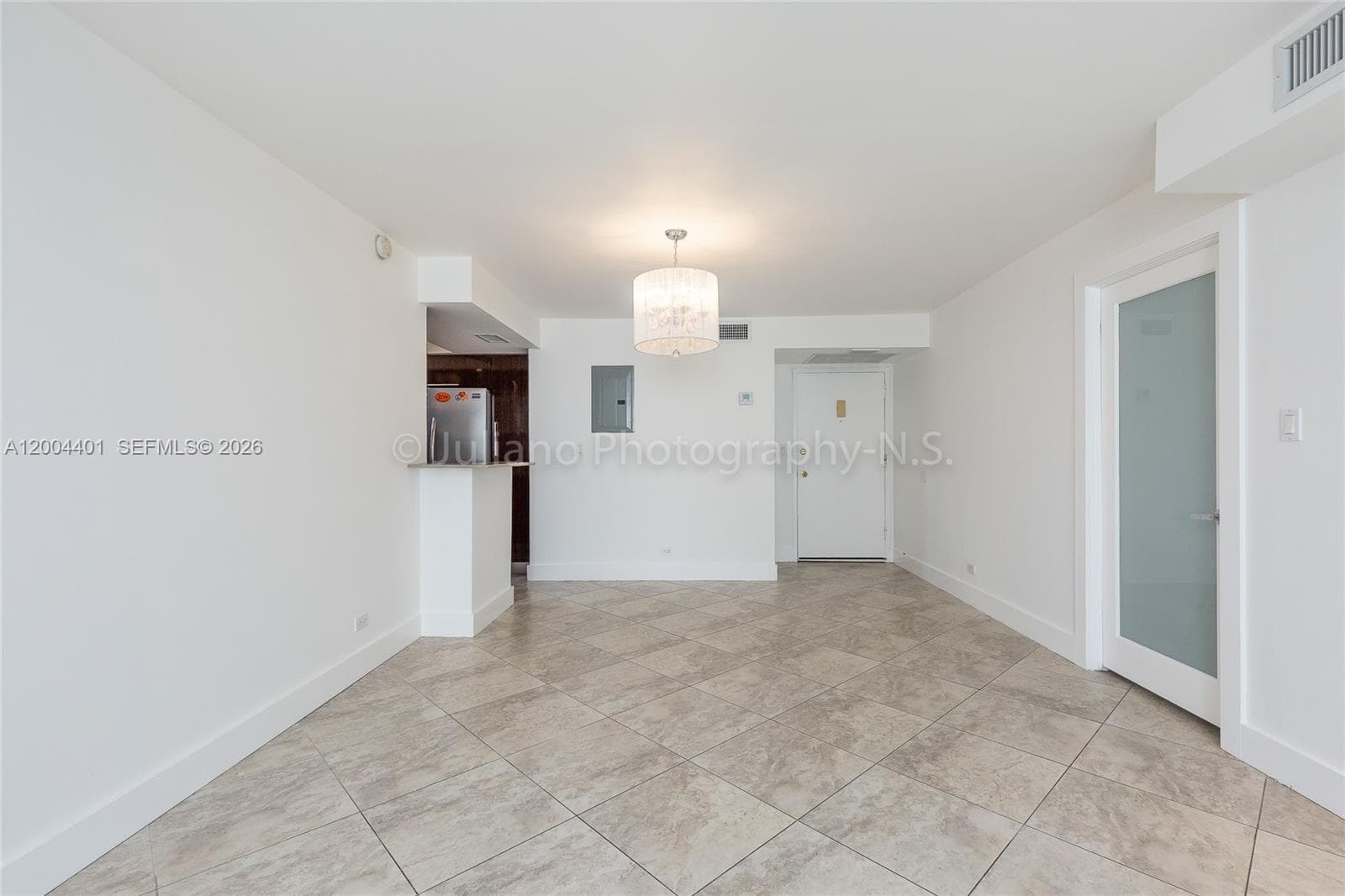 6039 Collins Ave 1415 photo 13