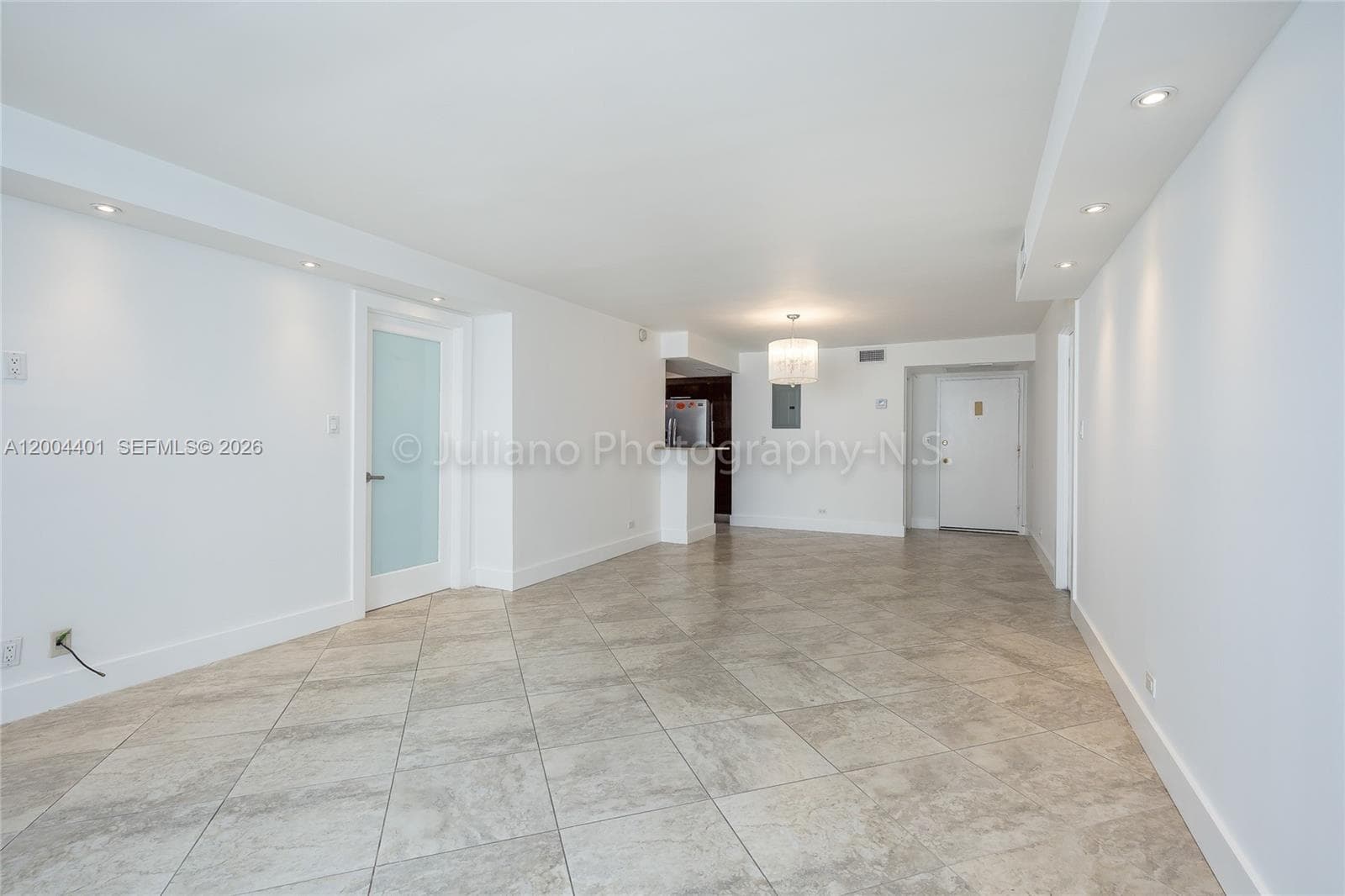 6039 Collins Ave 1415 photo 12