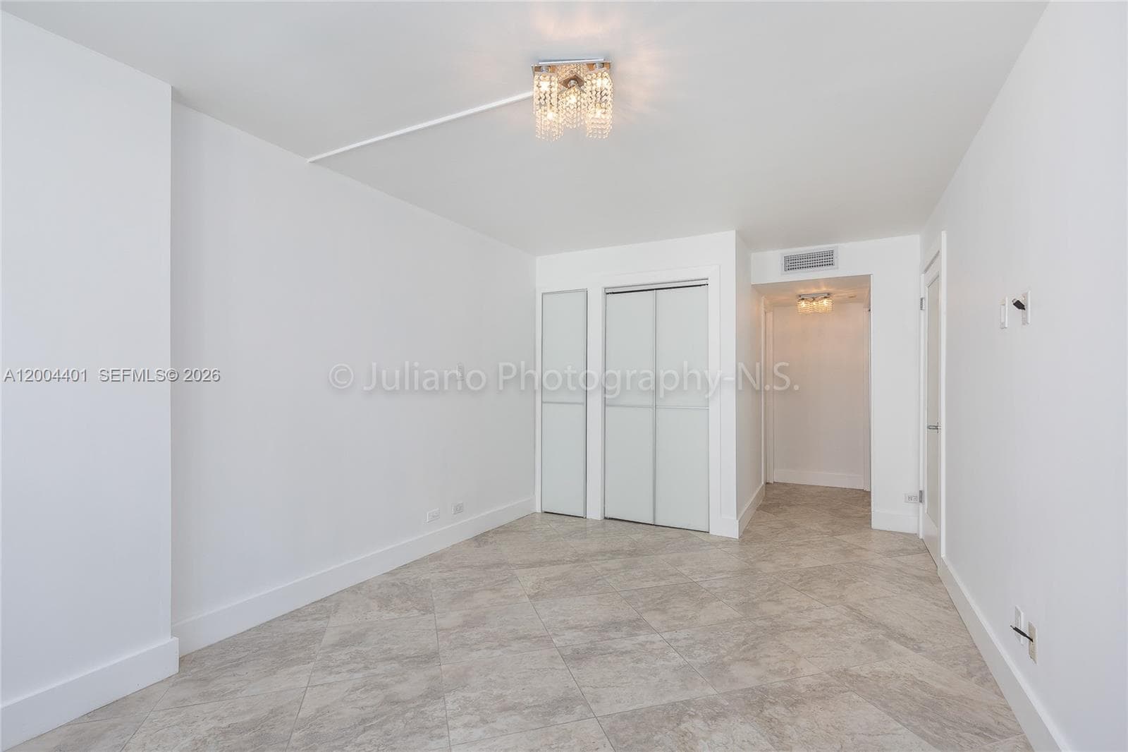 6039 Collins Ave 1415 photo 24