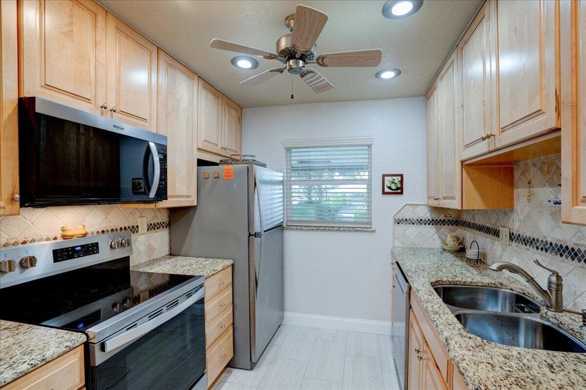 100 Leisure Lake Circle 109 photo 8