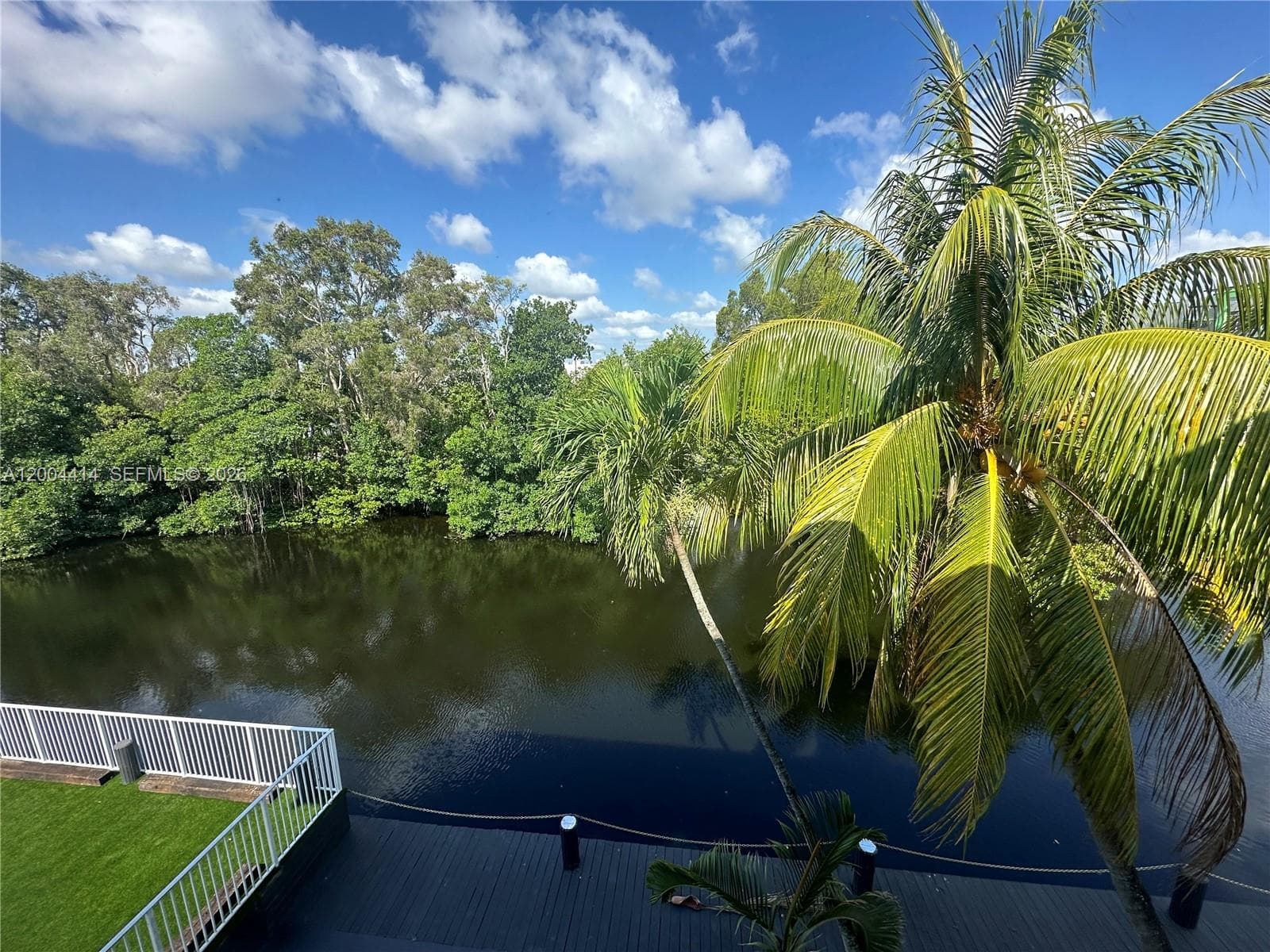 1400 56th St 111 photo 16