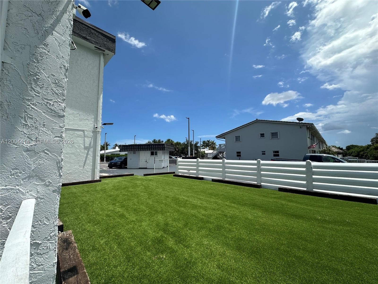 1400 56th St 111 photo 20