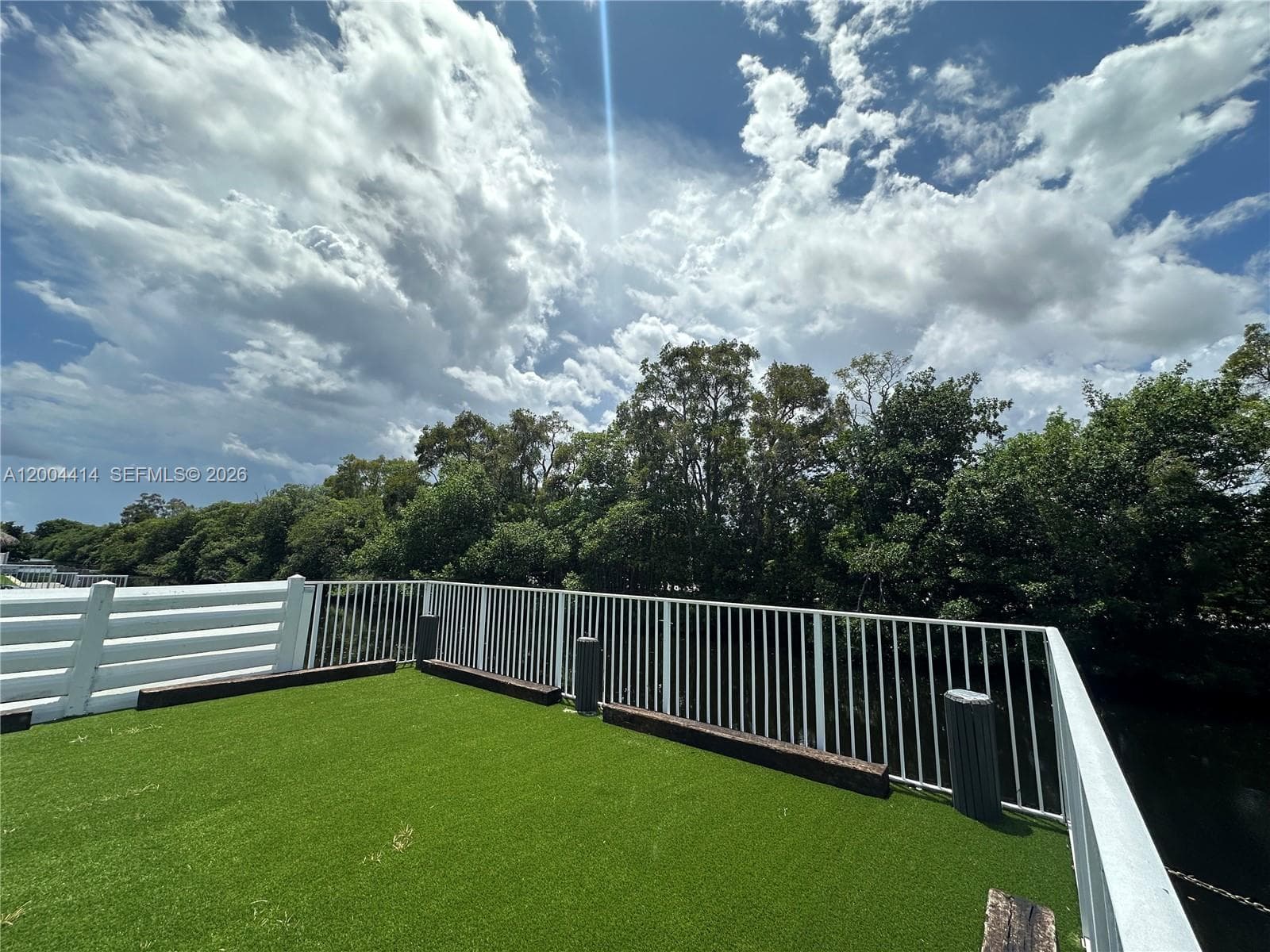 1400 56th St 111 photo 19