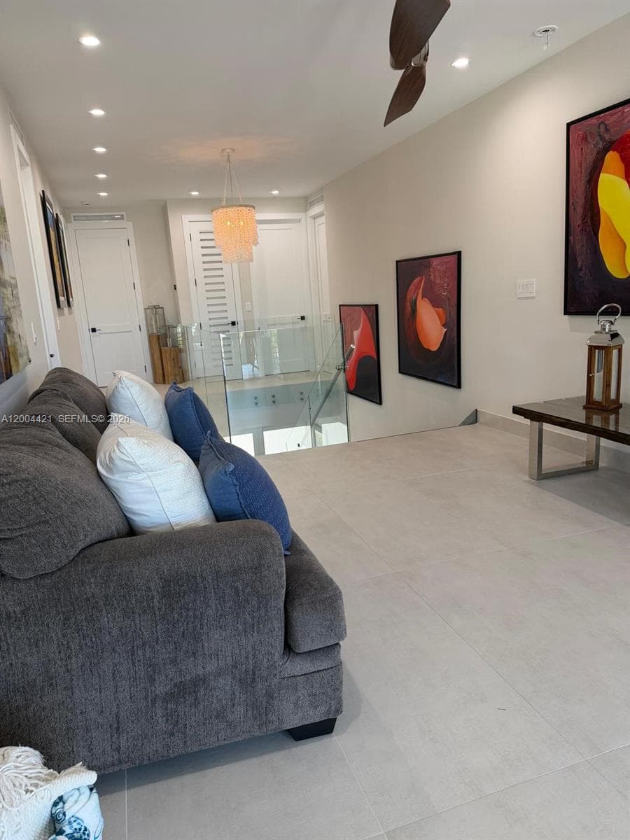 139 Tequesta St photo 16