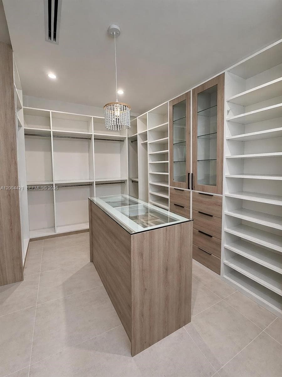 139 Tequesta St photo 24