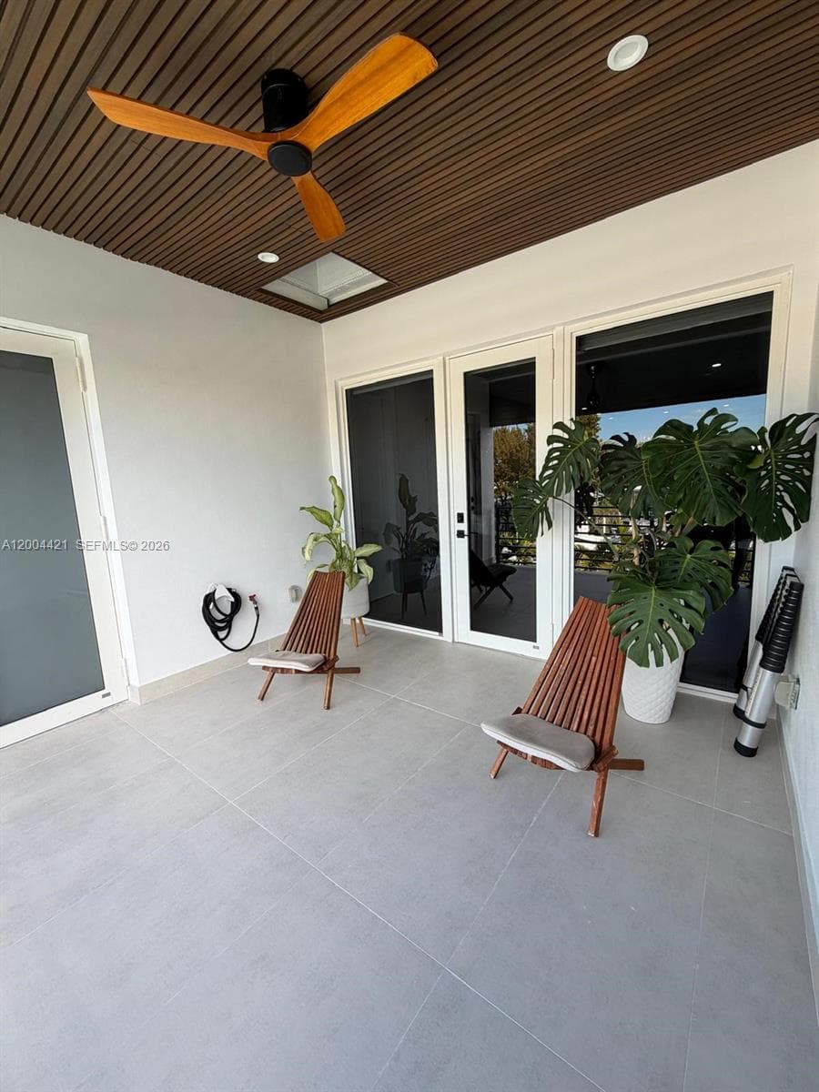 139 Tequesta St photo 18