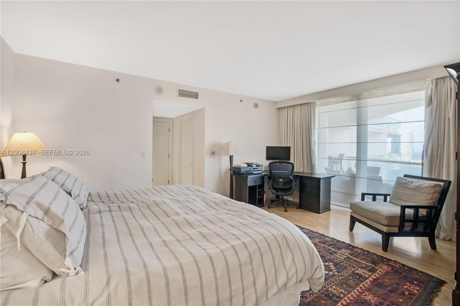 7000 Island Blvd 2802 photo 22