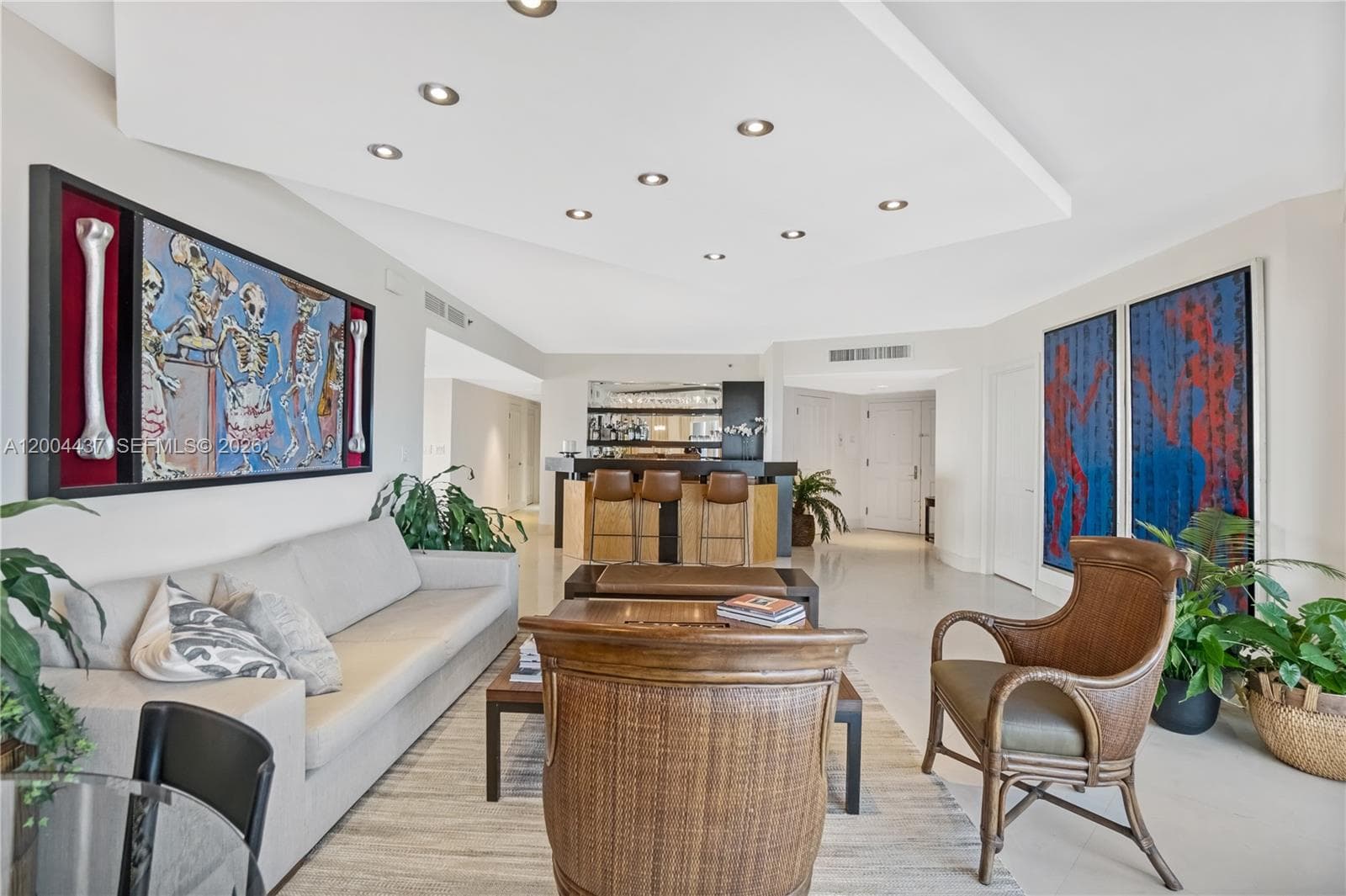 7000 Island Blvd 2802 photo 9