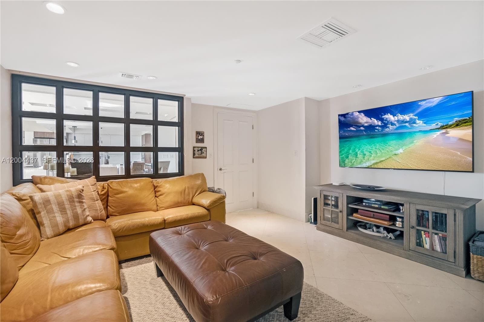 7000 Island Blvd 2802 photo 10