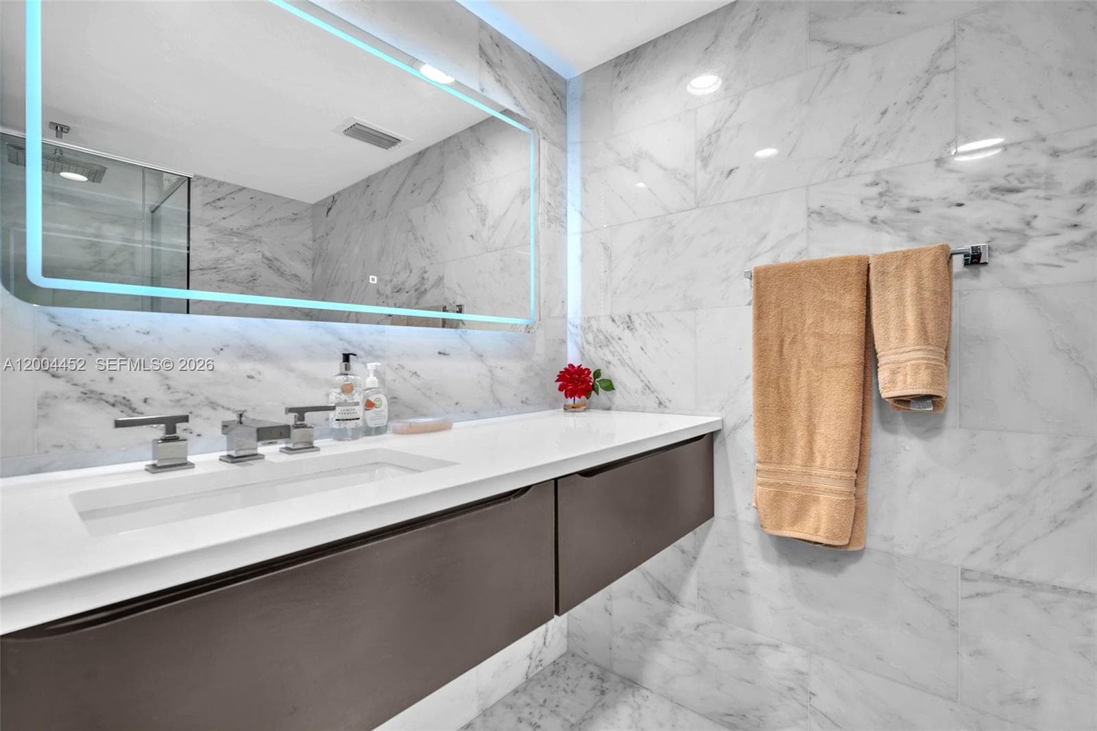 2800 Ocean Dr B-15C photo 18