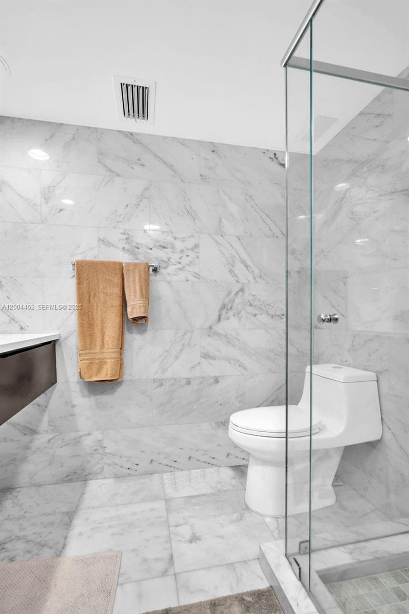 2800 Ocean Dr B-15C photo 19