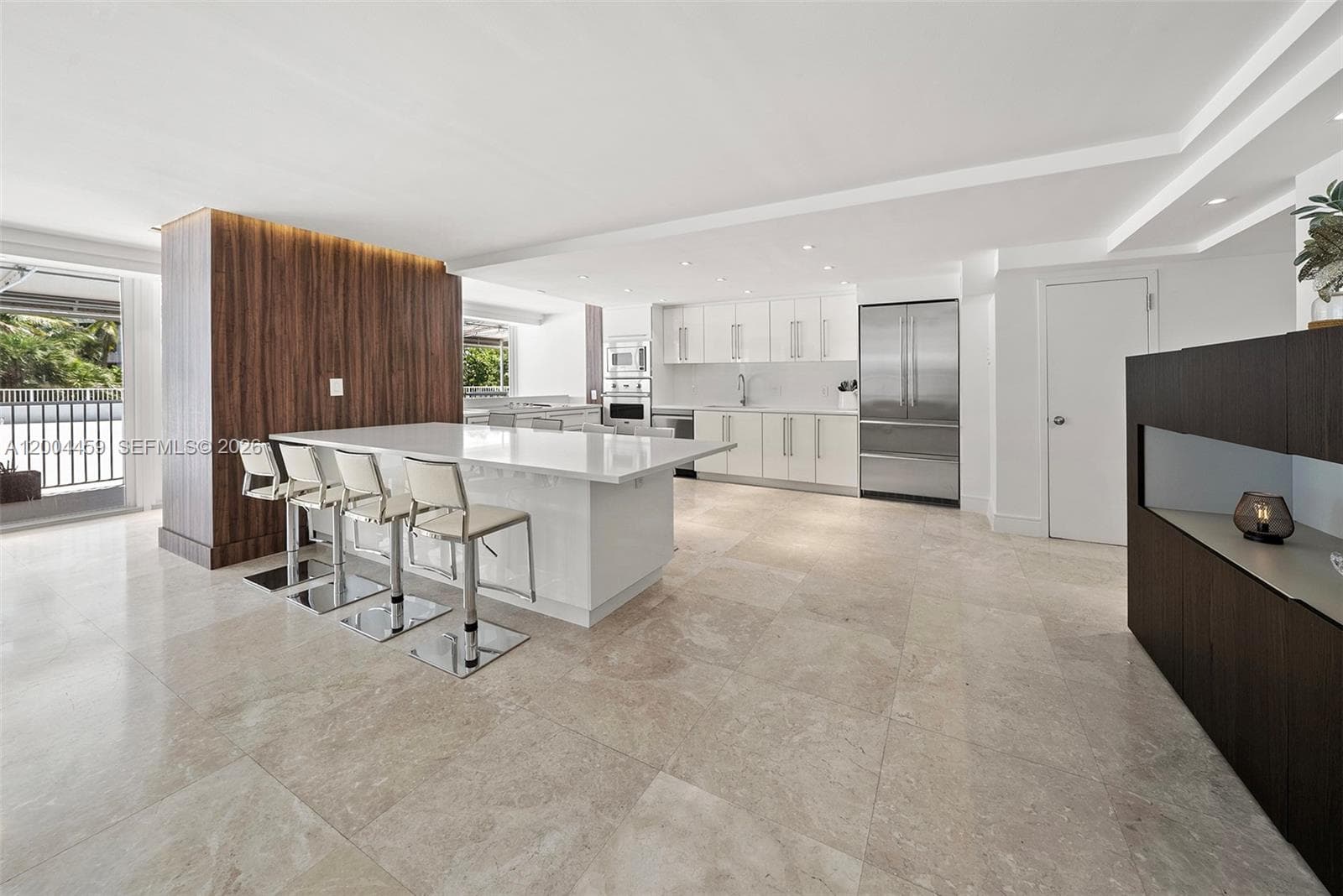 600 Grapetree Dr 3BS photo 14