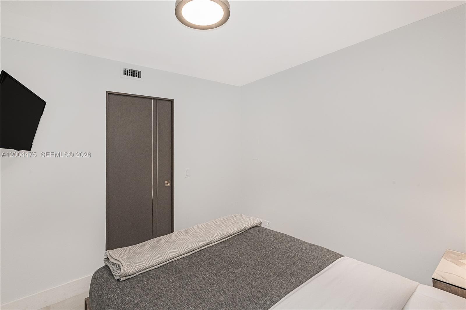 2301 Collins Ave 1440 photo 23