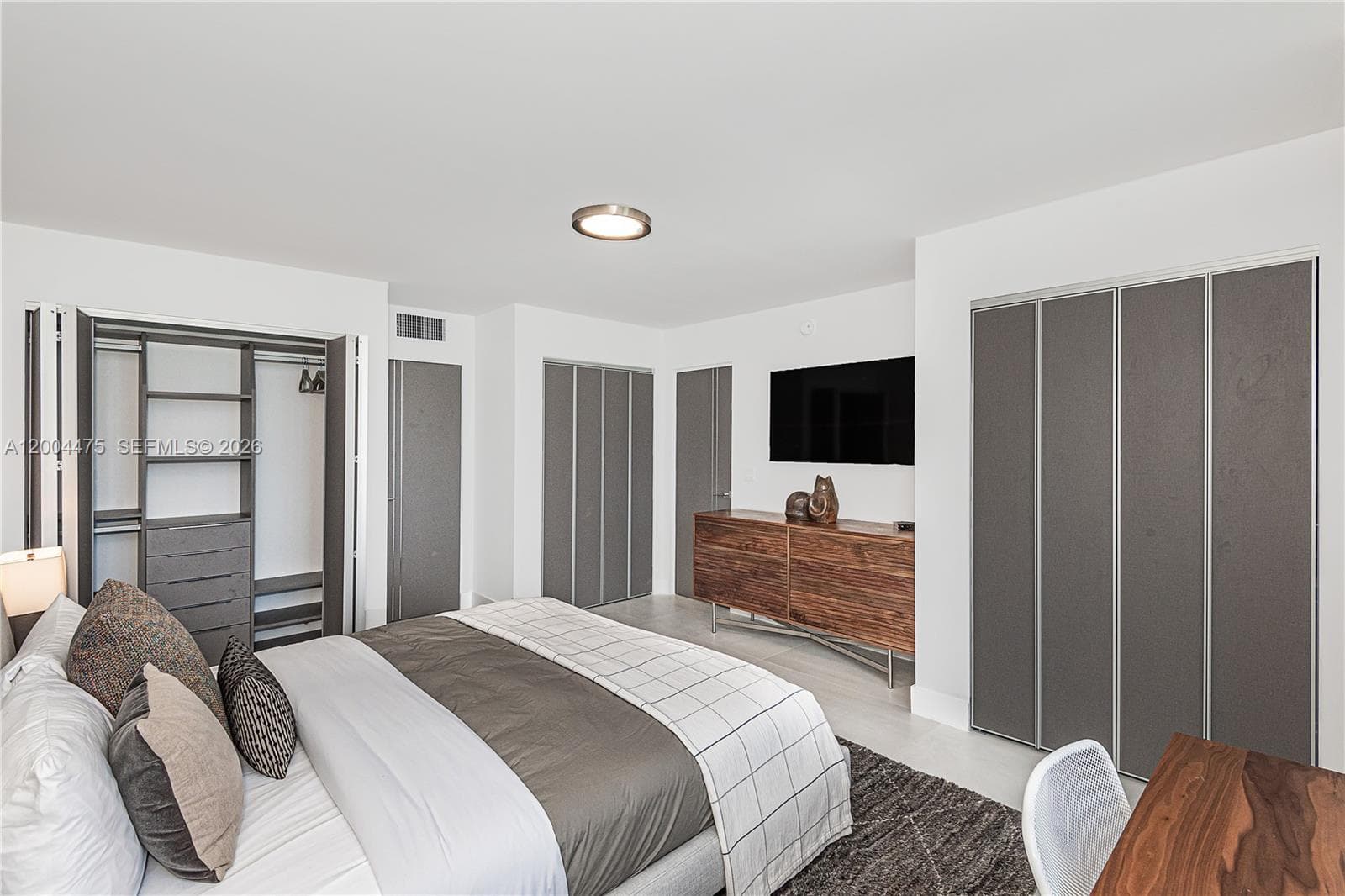 2301 Collins Ave 1440 photo 20