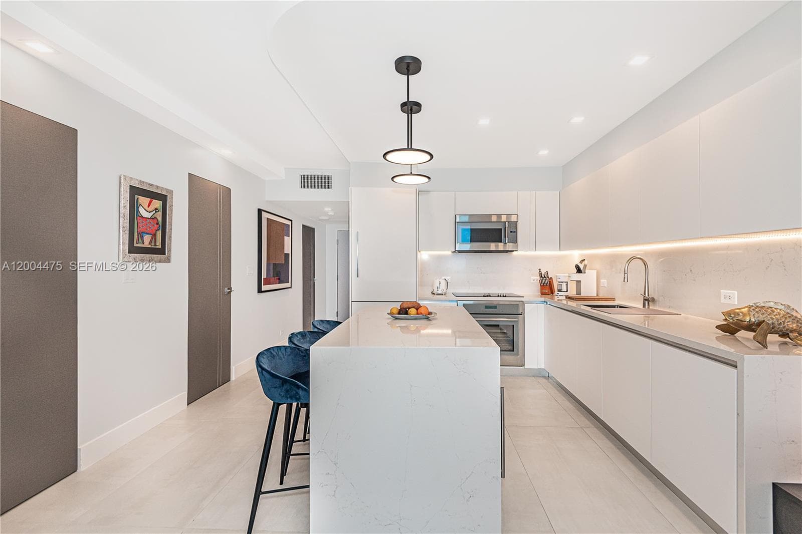 2301 Collins Ave 1440 photo 10