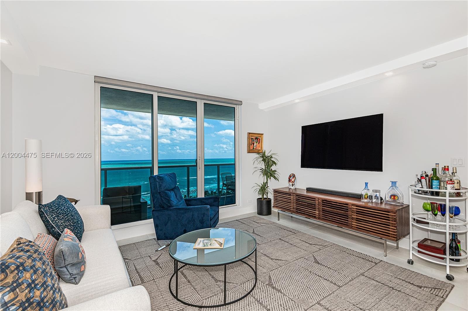 2301 Collins Ave 1440 photo 4