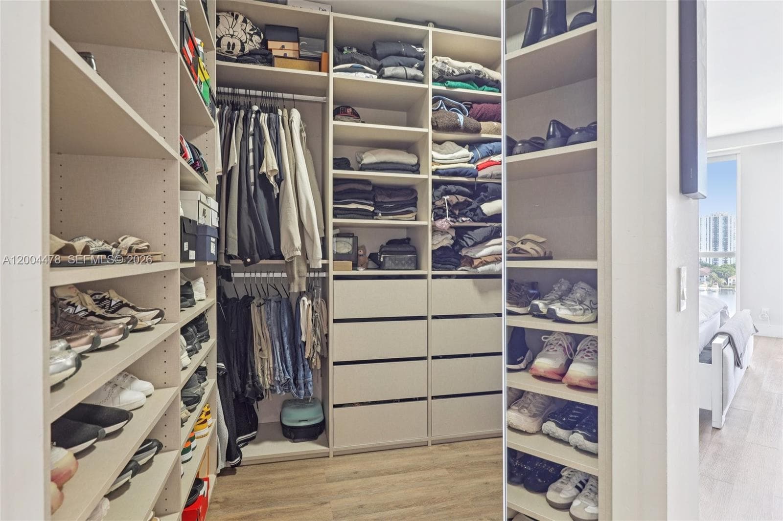 3640 Yacht Club Dr 1007 photo 23