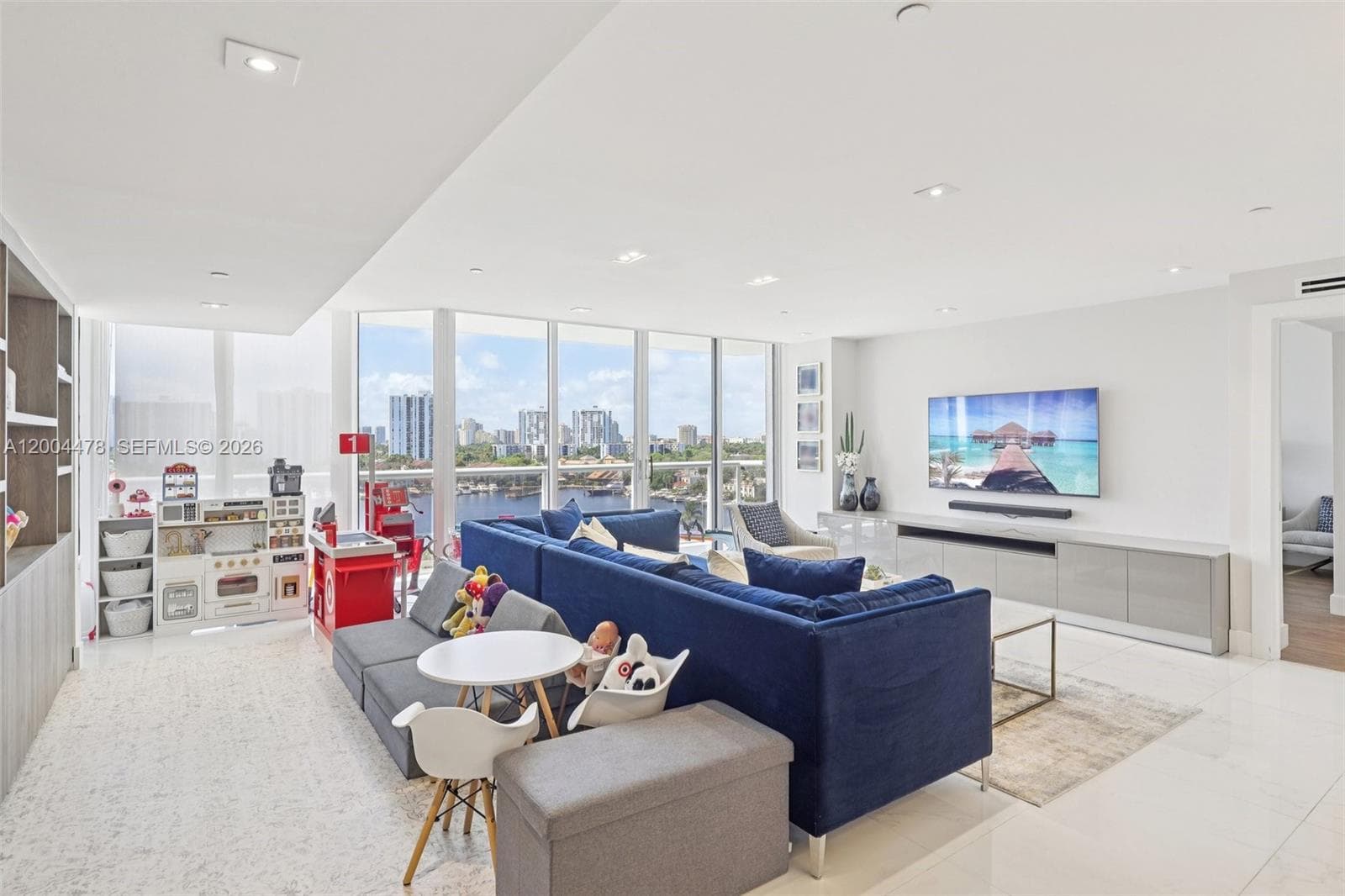 3640 Yacht Club Dr 1007 photo 11