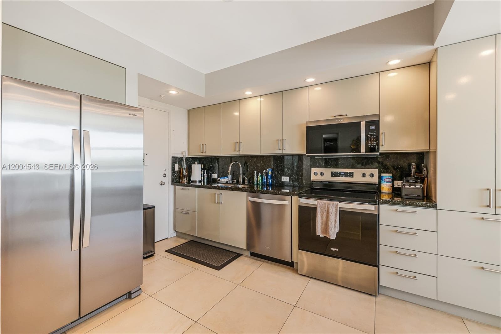 5055 Collins Ave 3K photo 18