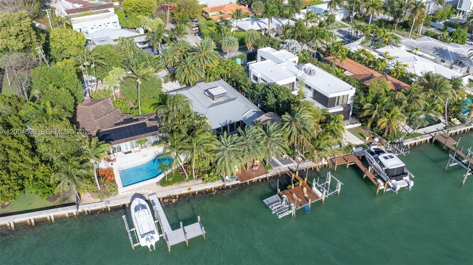 2440 Shore Ter photo 1
